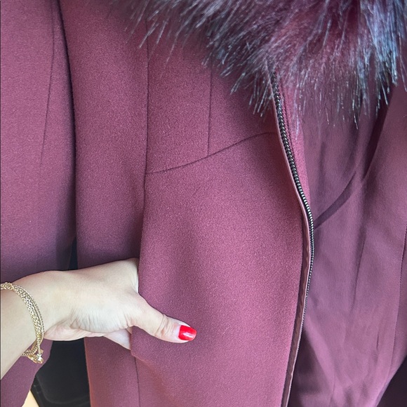White House Black Market Burgundy Coat with Faux Fur Collar - Picture 4 of 5